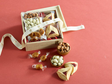 Petite Purim Delight Crate by Gift Kosher