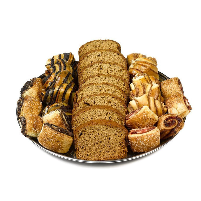 Gift Kosher platter with Honey cake and assorted Rugelach flavors