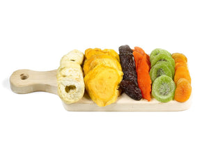 Wooden board with assorted dried fruits - Gift Kosher 